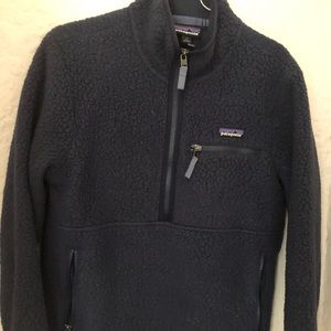 Patagonia Womens Retro Pile Marsupial size small.  Worn once.  Great condition